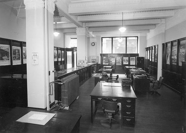 1948年,上海办公室内景